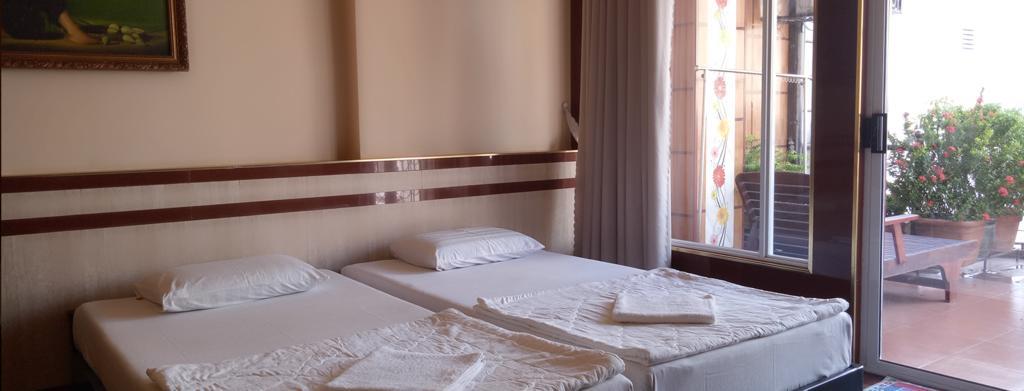 Bi Saigon Hotel Thành Pho Ho Chí Minh Esterno foto